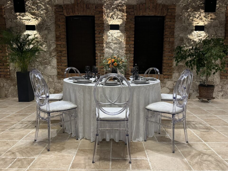 Покривки под наем - Decoraeventrental.com